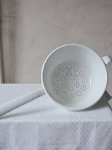 sieve with handle white 18 cm (0326-33)